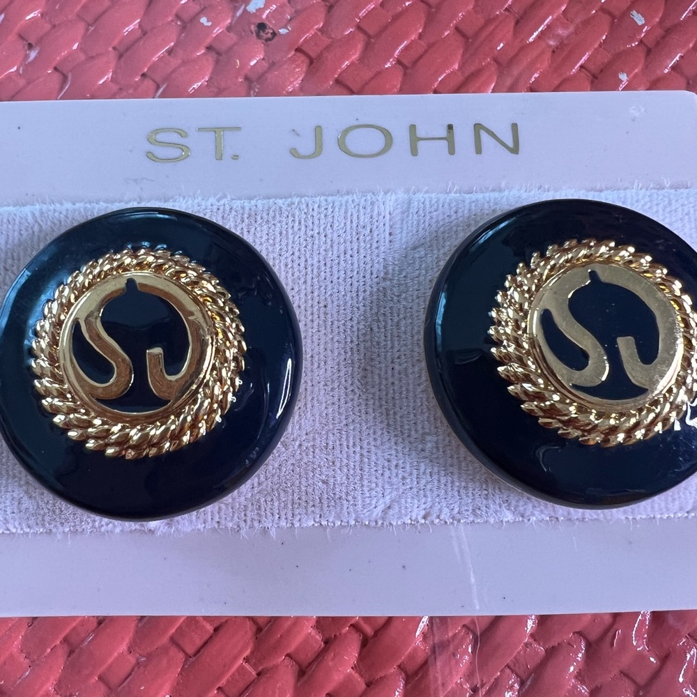 Deadstock ST. JOHN clip earrings
